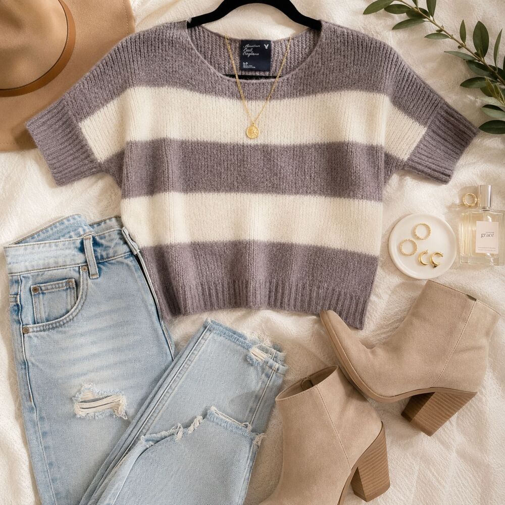 American Eagle Cropped Sweater Small Gray/Mauve White Striped Mohair Blend Cozy